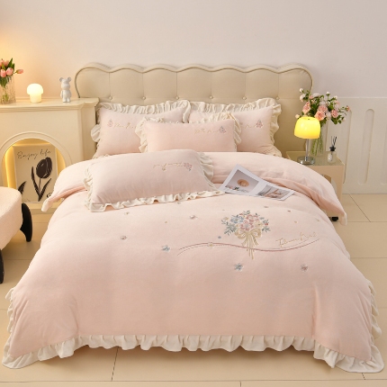 91家纺网 家纺一手货源 找家纺 （总）梦之星 2025新款230g高克重刺绣花边牛奶绒四件套