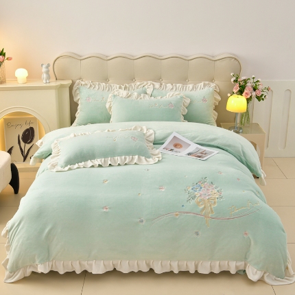 91家纺网 家纺一手货源 找家纺 （总）梦之星 2025新款230g高克重刺绣花边牛奶绒四件套