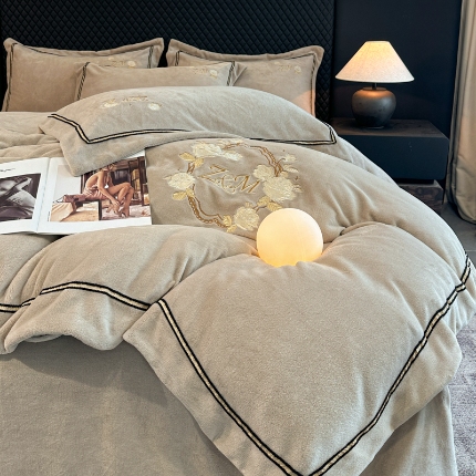 （总）诺梵家纺 2025新款8.2斤牛奶绒刺绣四件套-布莱妮系列