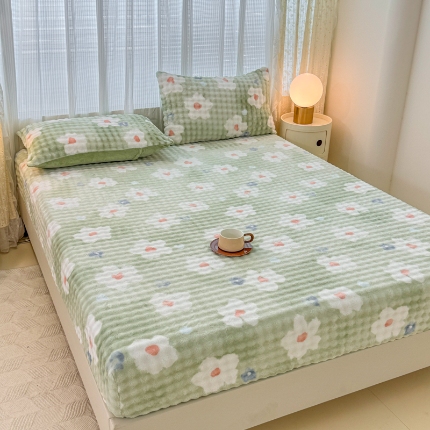 91家纺网 家纺一手货源 找家纺 （总） 2025新款兔兔绒牛奶绒印花单床笠 床笠三件套 单枕套