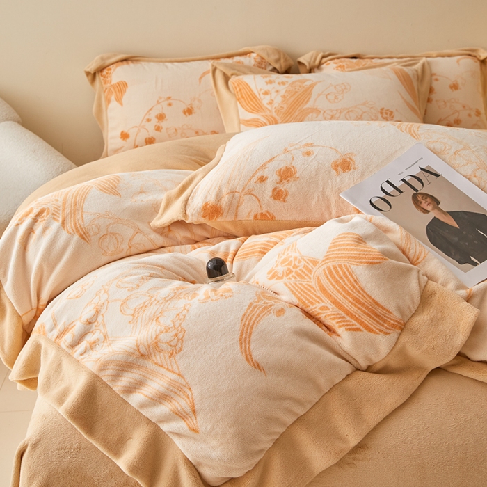 91家纺网 家纺一手货源 找家纺 （总）控价 2025新款高克重9.2斤240克A类全消光印花拼角牛奶绒四件套-铃兰