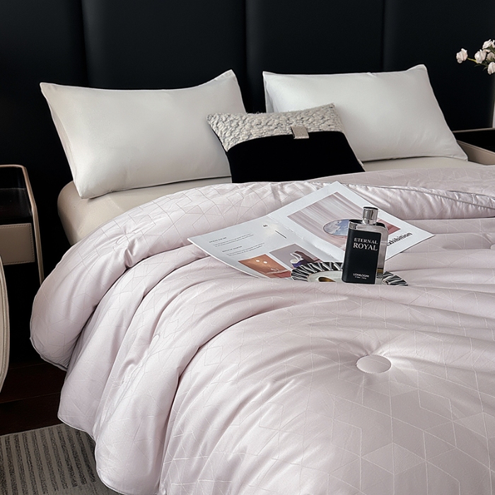 91家纺网 家纺一手货源 找家纺 总雅高2025格瑞—A类全棉轻奢贡缎大提花抗菌轻奢立体冬被被子被芯