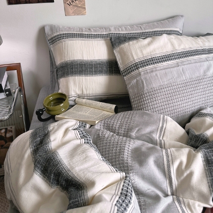 91家纺网 家纺一手货源 找家纺 （总）艾咪-Amy ntmy 2025新款全棉色织小提花四件套-絮语      透明PE袋(如需手提无纺布包+5元)