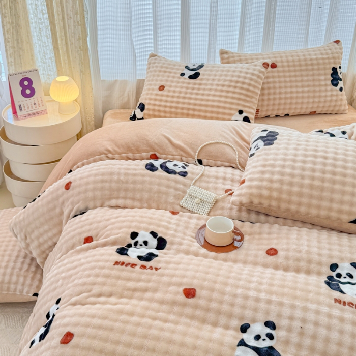 91家纺网 家纺一手货源 找家纺 （总）2025新款大泡泡兔兔牛奶绒单被套 