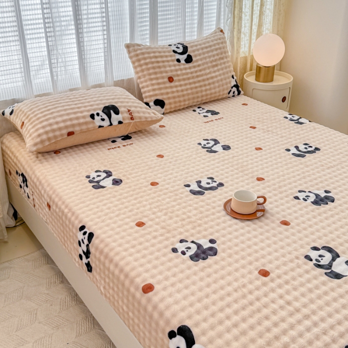 91家纺网 家纺一手货源 找家纺 （总）爱多多家居 2025新款兔兔绒牛奶绒印花床笠