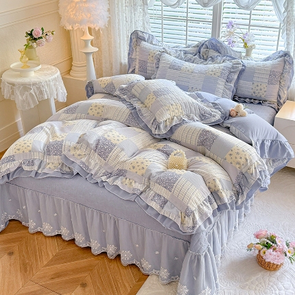 苏米娜家纺2026春夏新款活性印花ins风小碎花软糯皱皱棉床盖款四件套全棉纯棉花边款被套 兰黛 