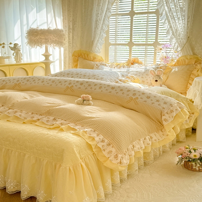 91家纺网 家纺一手货源 找家纺 苏米娜家纺2026春夏新款活性印花ins风小碎花软糯皱皱棉床盖款四件套全棉纯棉花边款被套 奶酪芝士 