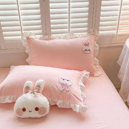 91家纺网 家纺一手货源 找家纺 （总）雨菲家纺 2025新款学生季水洗棉毛巾绣花枕套