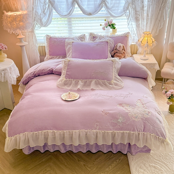 91家纺网 家纺一手货源 找家纺 （总）漫布云 2025新款简约ins风A类全消光230g牛奶绒公主绒四件套床裙款被套-彩蝶系列 彩蝶-香芋紫
