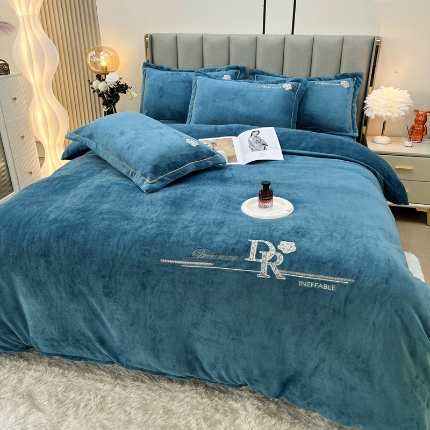 91家纺网 家纺一手货源 找家纺 （总）2025新款法式花边床盖三件套水洗棉夹棉韩版荷叶花边小碎花床盖