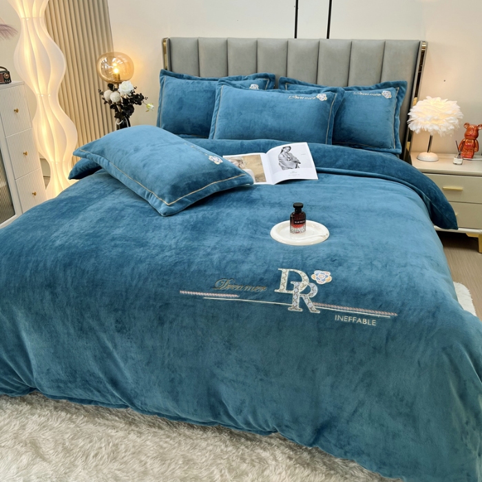 91家纺网 家纺一手货源 找家纺 （总）鑫利来家纺 2025新款牛奶绒四件套绣花加厚牛奶绒保暖四件套