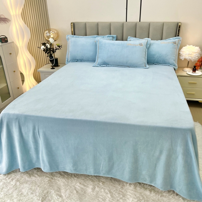 91家纺网 家纺一手货源 找家纺 鑫利来家纺 2025新款牛奶绒四件套绣花加厚牛奶绒保暖四件套 可可-繁星蓝