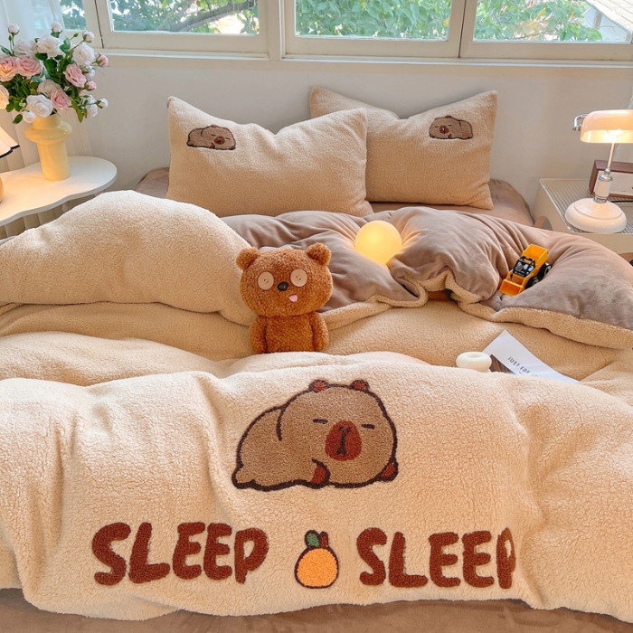 91家纺网 家纺一手货源 找家纺 （总）牵依 2025新款羊羔绒牛奶绒毛巾绣四件套