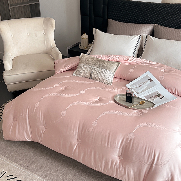 91家纺网 家纺一手货源 找家纺 （总）雅高 2025新款臻品轻奢银丝大提花70%羊绒被羊绒蛋白被子被芯保暖冬被