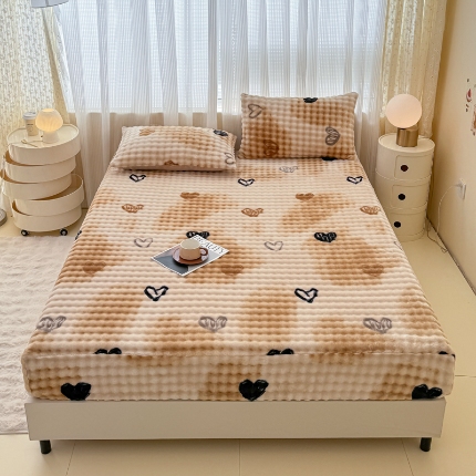 91家纺网 家纺一手货源 找家纺 （总）2025新款兔兔绒牛奶绒印花单床笠 床笠三件套 单枕套