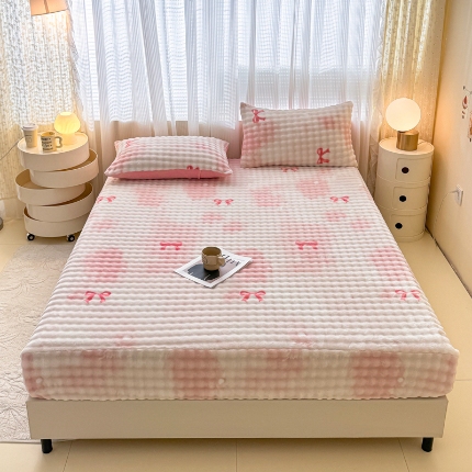 91家纺网 家纺一手货源 找家纺 （总）2025新款兔兔绒牛奶绒印花单床笠 床笠三件套 单枕套