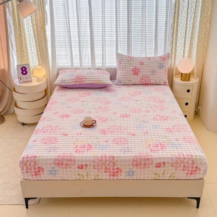 91家纺网 家纺一手货源 找家纺 （总）2025新款兔兔绒牛奶绒印花单床笠 床笠三件套 单枕套