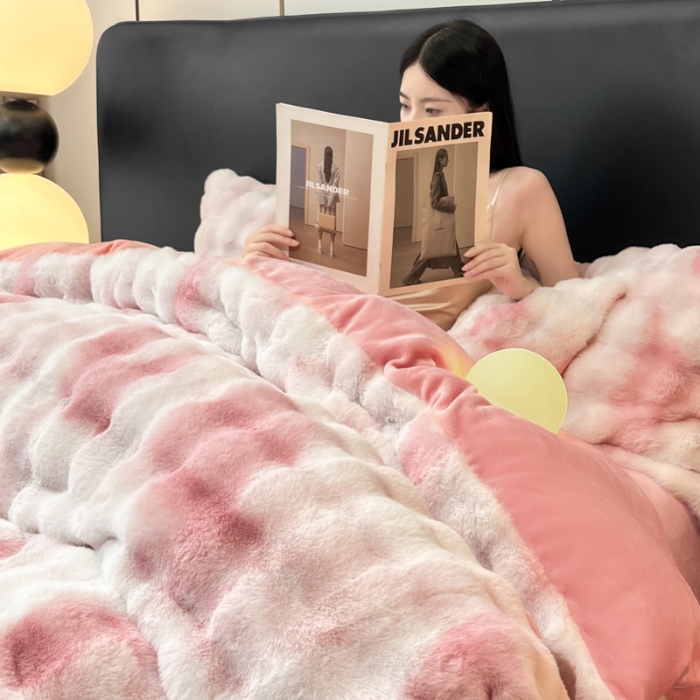 91家纺网 家纺一手货源 找家纺 （总）品乐家纺 2025新款秋冬A类高克重300g泡泡兔绒保暖被套单品被套单件被套