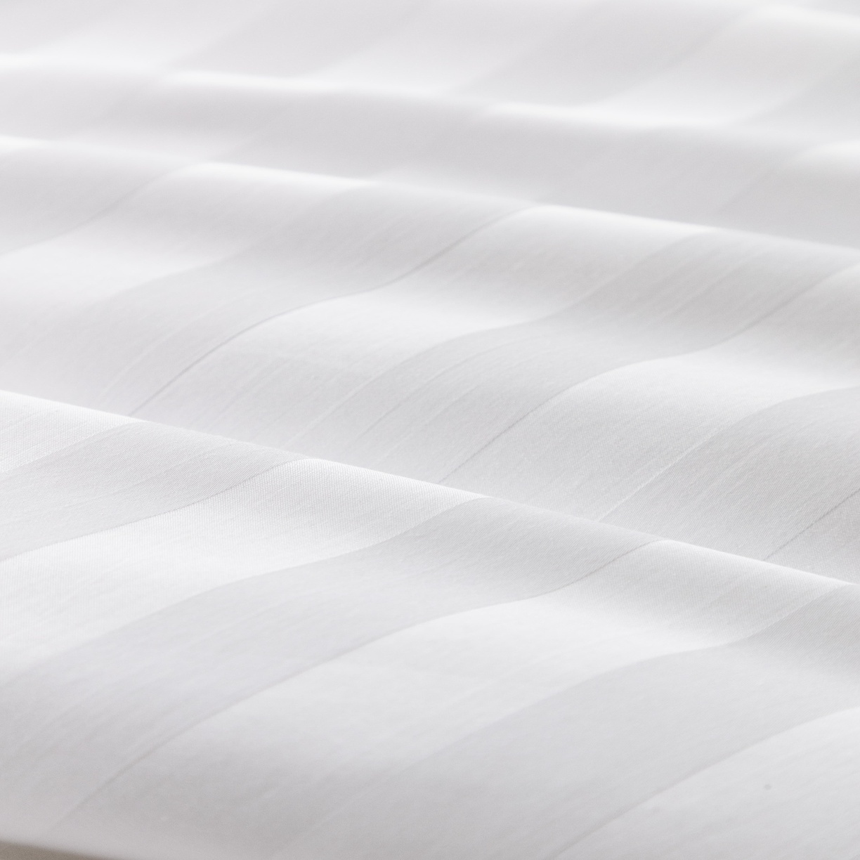 91家纺网 家纺一手货源 找家纺 澜昕 星级酒店床单全棉纯白缎条床上用品民宿布草定制绣花