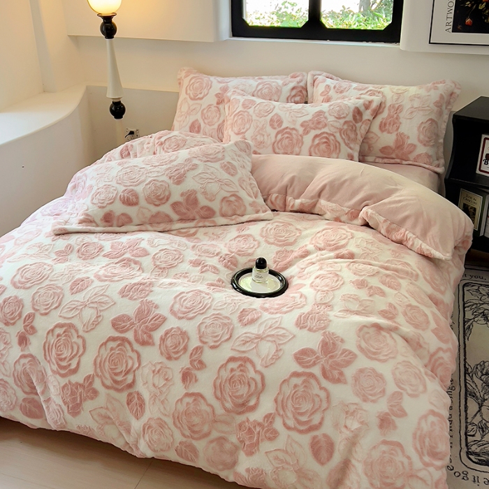 91家纺网 家纺一手货源 找家纺 （总）昊川家纺 2025新款3D立体兔毛雕花四件套