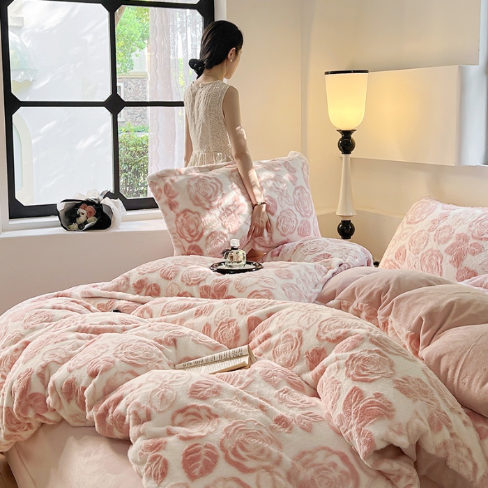 91家纺网 家纺一手货源 找家纺 （总）昊川家纺 2025新款3D立体兔毛雕花四件套