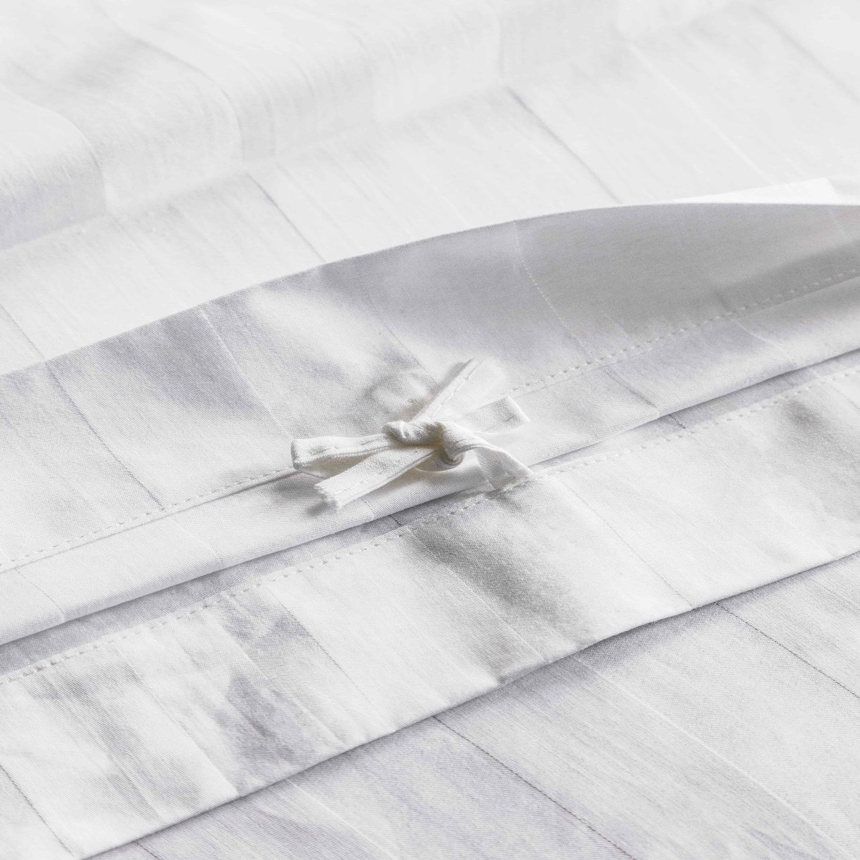 91家纺网 家纺一手货源 找家纺 澜昕 星级酒店被套全棉纯白缎条床上用品民宿布草定制绣花