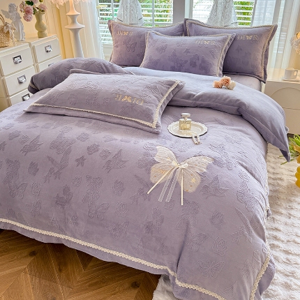 91家纺网 家纺一手货源 找家纺 （总）艾唯希家纺 2025新款韩版雕花绒工艺四件套全消光牛奶绒-语蝶系列,南法玫瑰-紫,语蝶-兰,语蝶-新粉,南法玫瑰-蓝,南法玫瑰-粉,语蝶-紫