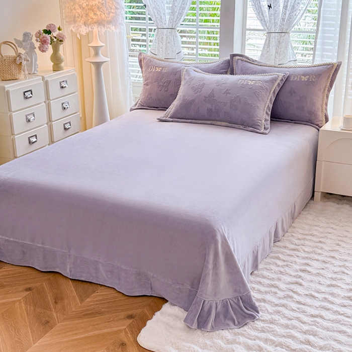 91家纺网 家纺一手货源 找家纺 （总）艾唯希家纺 2025新款韩版雕花绒工艺四件套全消光牛奶绒-语蝶系列