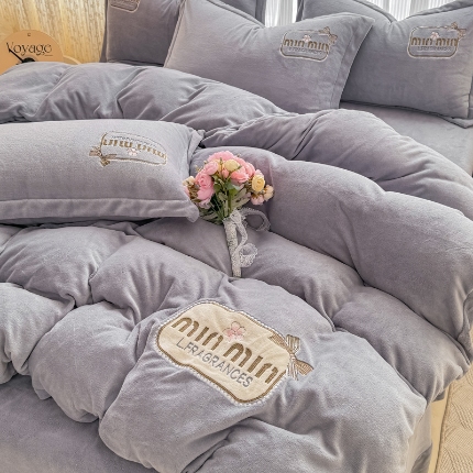 2025外贸跑量款加厚清新公主法式风花卉纯色牛奶绒贴布绣刺绣花四件套单品床单被套婴儿绒法兰绒兔毛绒四件套 心动灰