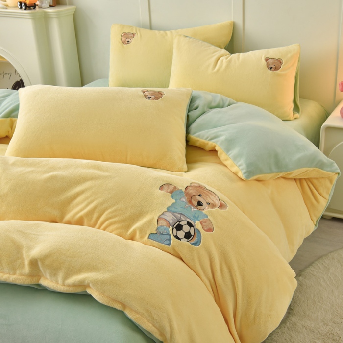 91家纺网 家纺一手货源 找家纺 （总）牵依 2025新款高克重绣花牛奶绒四件套