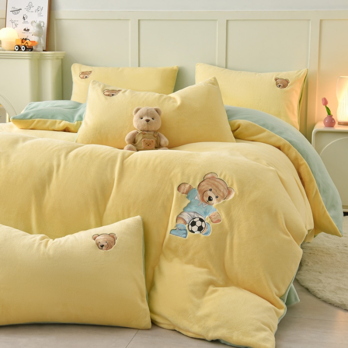 91家纺网 家纺一手货源 找家纺 （总）牵依 2025新款高克重绣花牛奶绒四件套