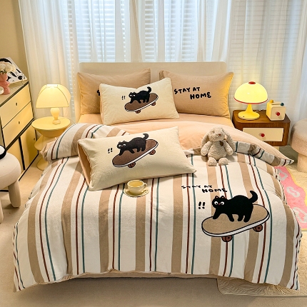 91家纺网 家纺一手货源 找家纺 （总）经年 2025新款大版卡通牛奶绒四件套-4款