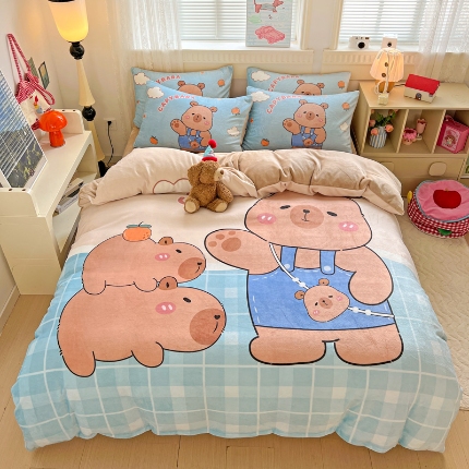 91家纺网 家纺一手货源 找家纺 喜梦缘 2025年新款大版小版卡通牛奶绒四件套 小獭宝