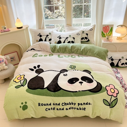 91家纺网 家纺一手货源 找家纺 喜梦缘 2025年新款大版小版卡通牛奶绒四件套 熊猫宝宝