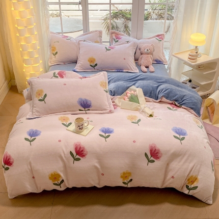91家纺网 家纺一手货源 找家纺 喜梦缘 2025年新款大版小版卡通牛奶绒四件套 郁金香