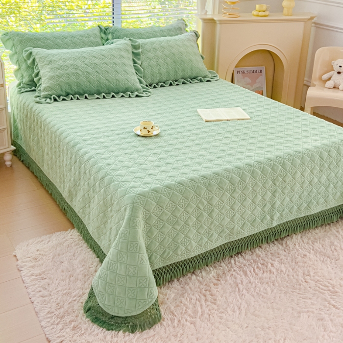 91家纺网 家纺一手货源 找家纺 （总）佰诗特 牛奶绒夹棉流苏单床盖 立体浮雕花绒单品被套三件套床盖四件套保暖套件