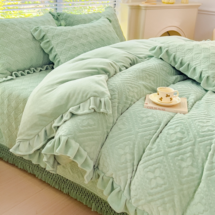 91家纺网 家纺一手货源 找家纺 （总）佰诗特 牛奶绒夹棉流苏单床盖 立体浮雕花绒单品被套三件套床盖四件套保暖套件