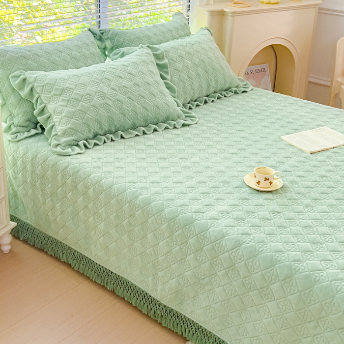 91家纺网 家纺一手货源 找家纺 （总）佰诗特 牛奶绒夹棉流苏单床盖 立体浮雕花绒单品被套三件套床盖四件套保暖套件