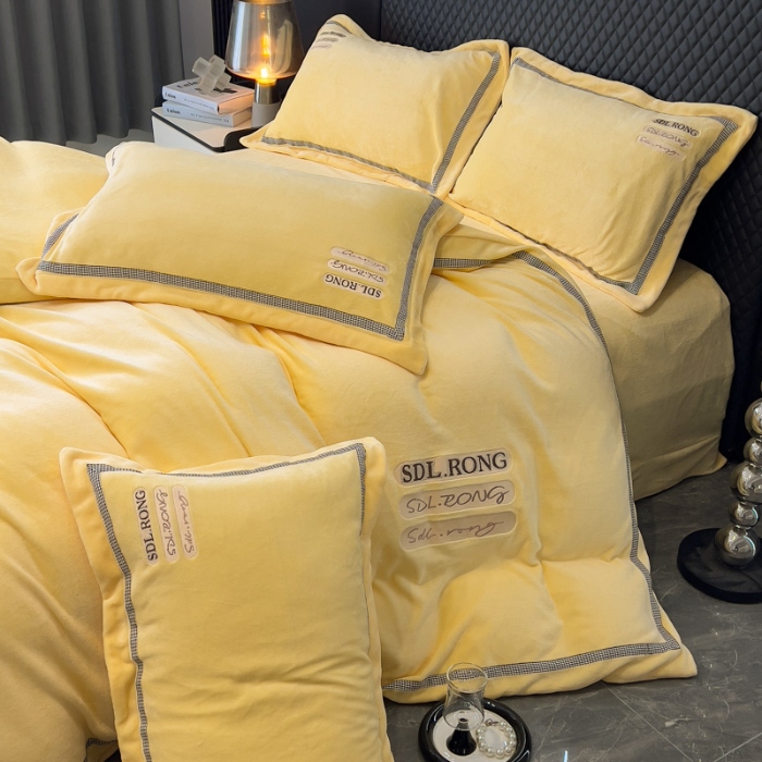 91家纺网 家纺一手货源 找家纺 （总）【苏东来】2025高端加厚保暖外贸轻奢款纯色牛奶绒刺绣花四件套床单被套单品简约绒兔毛绒法莱绒婴儿绒套件