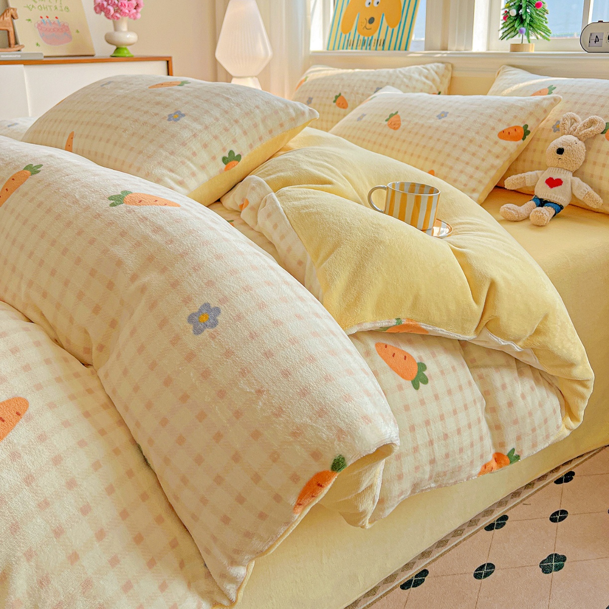 91家纺网 家纺一手货源 找家纺 （总）2025新款加厚款小清新牛奶绒印花四件套床单款床笠单被套