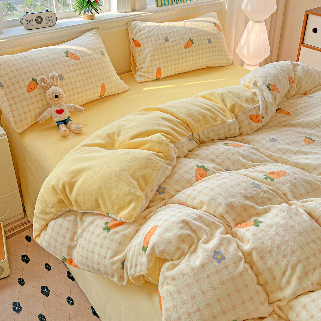 91家纺网 家纺一手货源 找家纺 （总）2025新款加厚款小清新牛奶绒印花四件套床单款床笠单被套