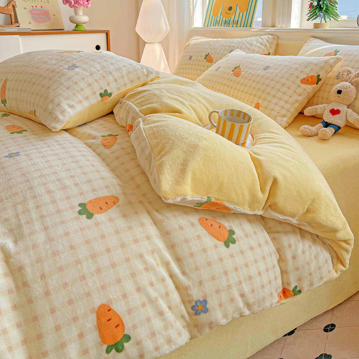 91家纺网 家纺一手货源 找家纺 （总）2025新款加厚款小清新牛奶绒印花四件套床单款床笠单被套