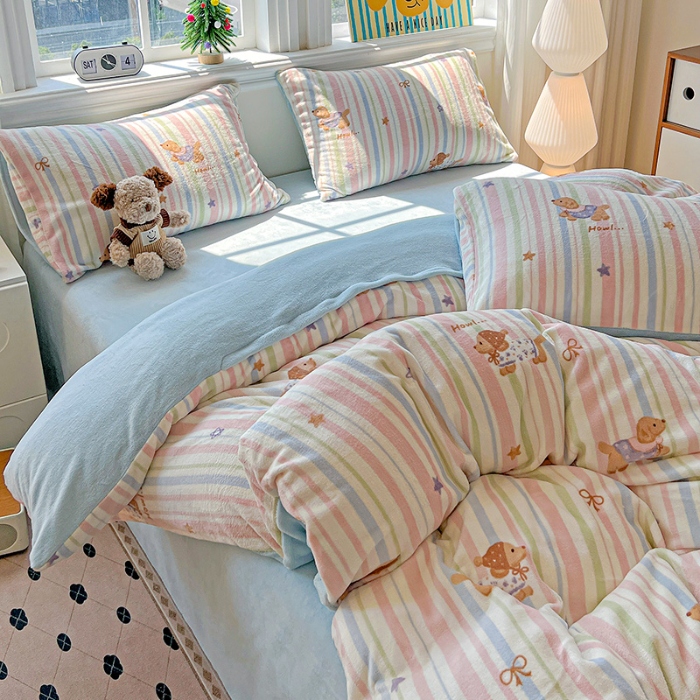 91家纺网 家纺一手货源 找家纺 （总）2025新款小清新牛奶绒印花四件套床单款床笠款套件单被套