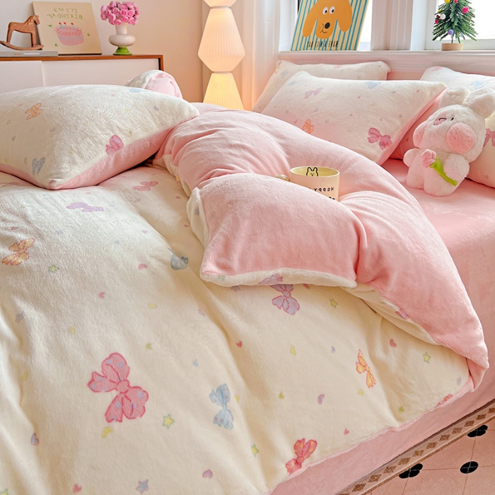 91家纺网 家纺一手货源 找家纺 （总）2025新款小清新牛奶绒印花四件套床单款床笠款套件单被套