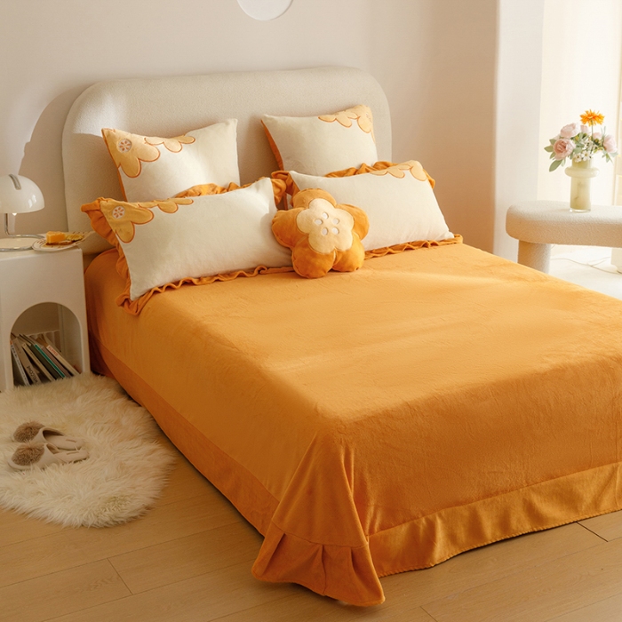 91家纺网 家纺一手货源 找家纺 2025新款绒梦里加厚韩版贴布绣牛奶绒四件套高定绒保暖套件