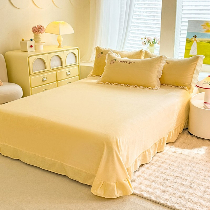 91家纺网 家纺一手货源 找家纺 漫布云2025秋冬新品大版卡通230g牛奶绒兔毛贴布绣婴儿绒四件套--可爱兔系列   可爱兔-暖黄