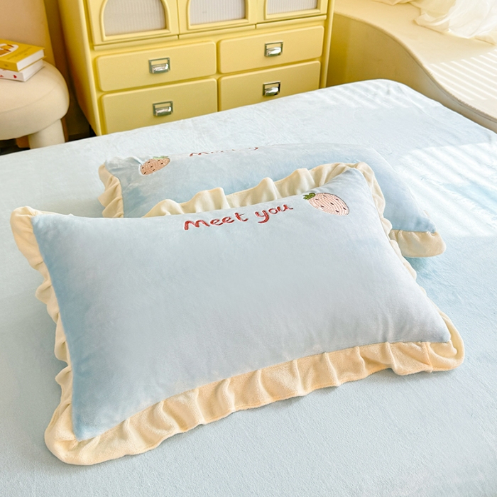 91家纺网 家纺一手货源 找家纺 漫布云2025秋冬新品大版卡通230g牛奶绒兔毛贴布绣婴儿绒四件套--可爱兔系列   可爱兔-婴儿蓝