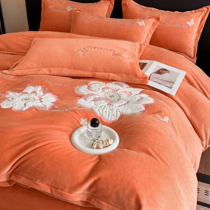 91家纺网 家纺一手货源 找家纺 （总）喜梦缘家纺 2025新款大版贴布绣牛奶绒四件套