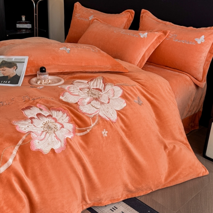 91家纺网 家纺一手货源 找家纺 （总）喜梦缘家纺 2025新款大版贴布绣牛奶绒四件套