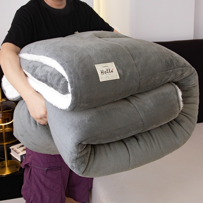 91家纺网 家纺一手货源 找家纺 2025新款床上用品加厚保暖牛奶绒被子羊羔绒被芯学生宿舍单人棉被